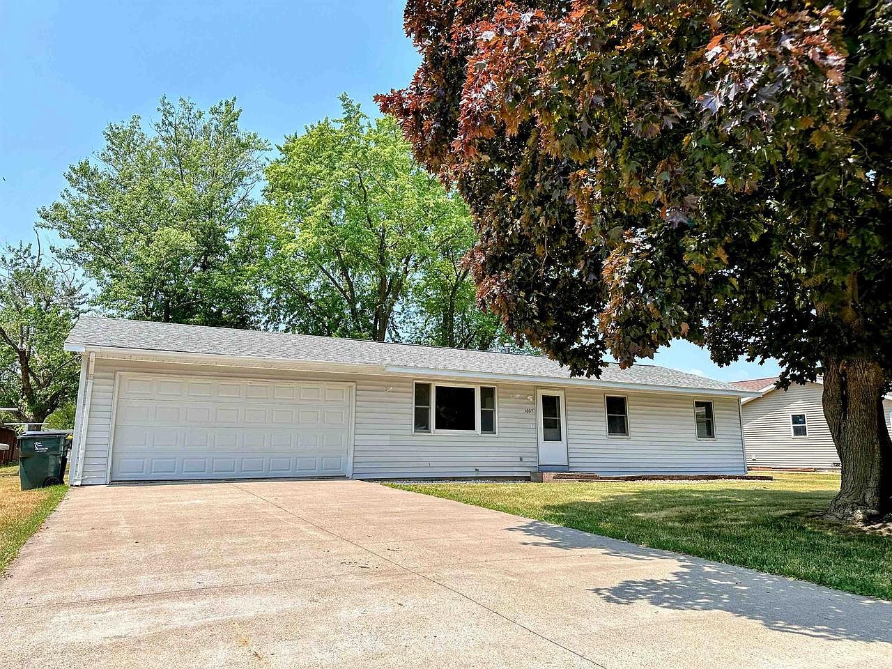 1007 South 15th Street, Prairie Du Chien, WI 53821 Zillow