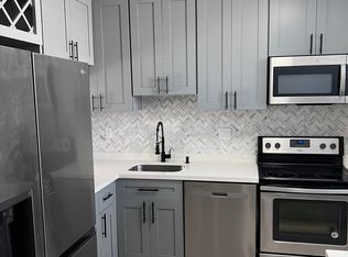 1701 NE 115th St APT 23A, Miami, FL 33181