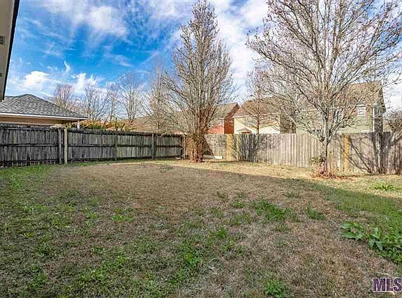 3rd image of 5526 Ducros Dr