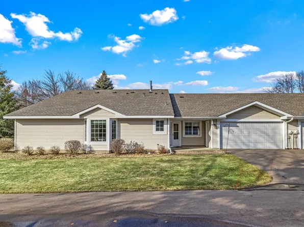 1237 Hilo Ave N, Oakdale, MN 55128