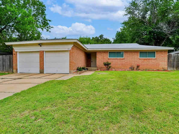 341 James Ln, Bedford, TX 76022