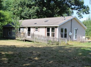 421 Leboeuf Ln, Wayland, MI 49348