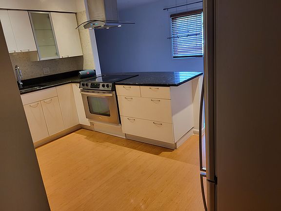 4th image of 7618 Polk St #7618