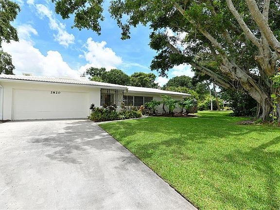 3rd image of 2820 Suncrest Dr