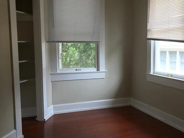 1105 Highland St N #1 — Photo 6