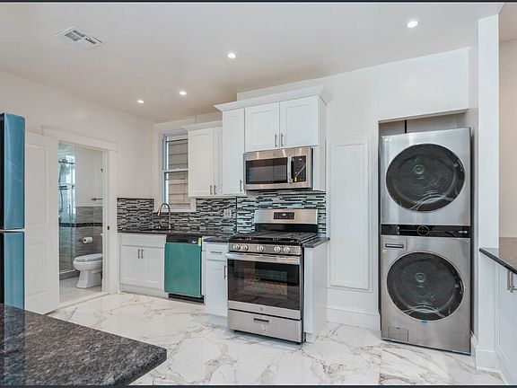 2nd image of 302 Union St #2