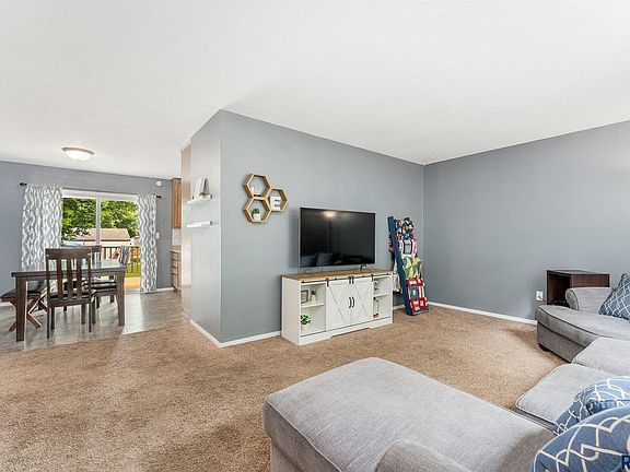 5th image of 1729 S Shellynn Dr