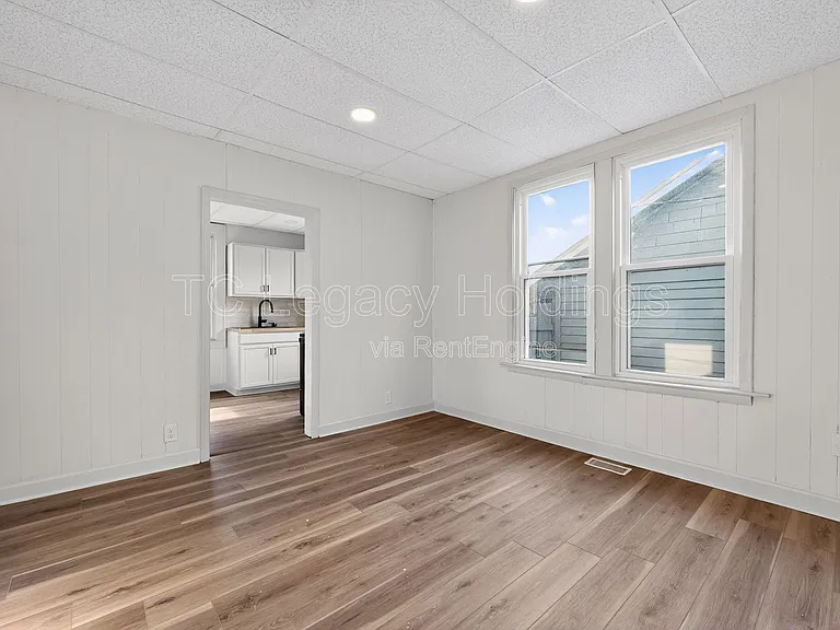604 Hart St — Photo 21