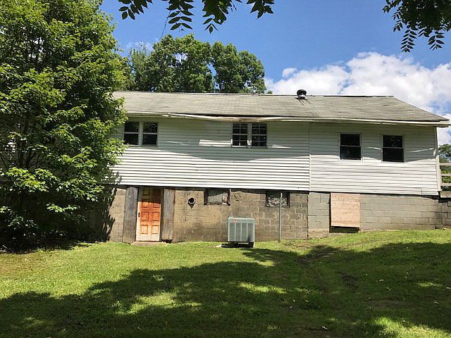 2nd image of 1177 Miller Ridge Rd