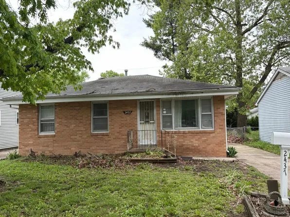 2437 Huntington Rd, Springfield, IL 62703