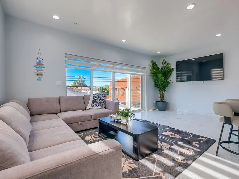1003 Opal St #A — Photo 19