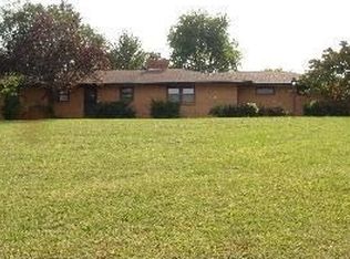 2001 Kings Hwy, Liberty, MO 64068