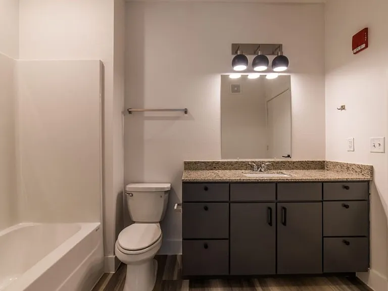 South Creekside Apartments Phase 2 — Photo 6