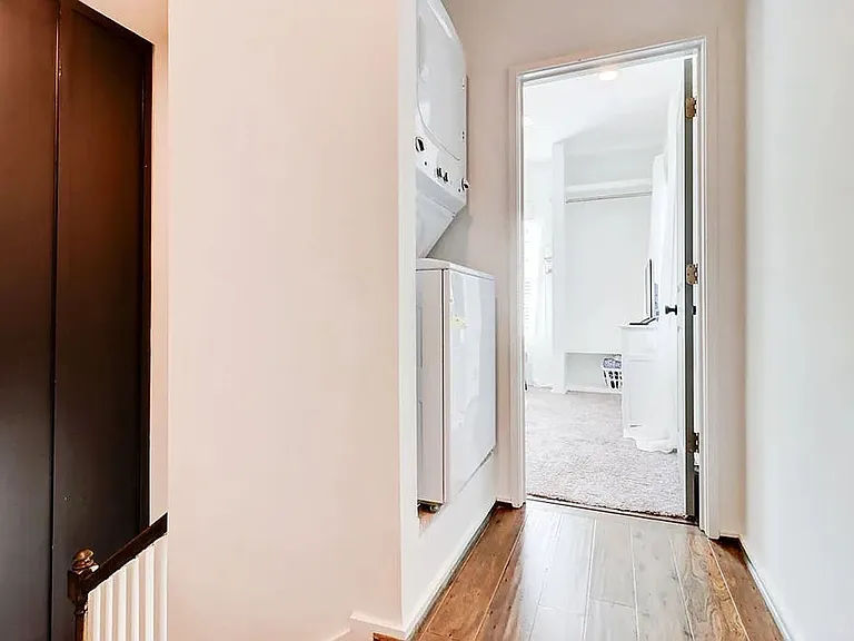 51 Bowen Ave SE — Photo 8