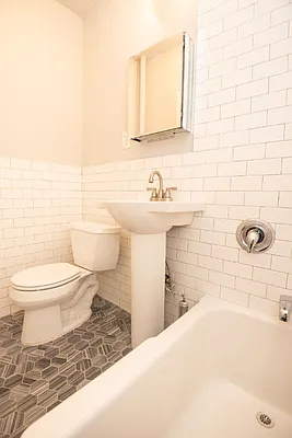 Rented by Living New York | media 10