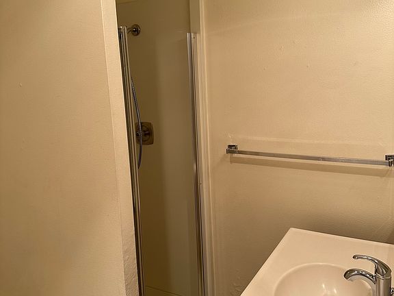 5th image of 5600 University Way NE #10824754