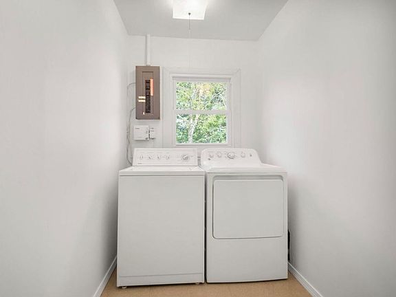 5th image of 6302 Chatham Dr