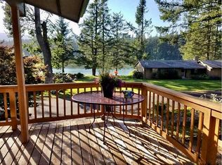 152 Lakeshore Dr, Skamania, WA 98648