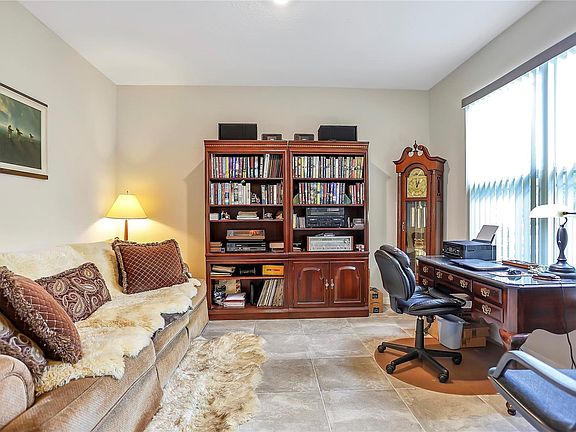 5th image of 2368 Oxmoor Dr