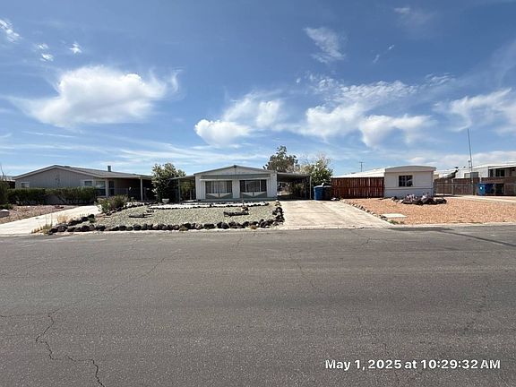 3rd image of 818 Church St
