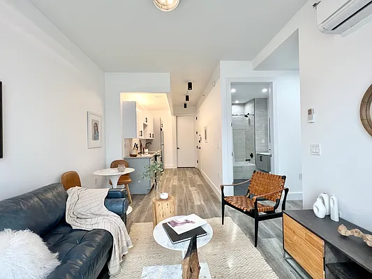 Rented by MADEHOME | media 5