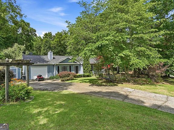 2nd image of 75 Spring Ridge Dr