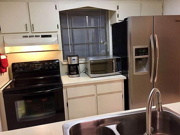 5th image of 6256 SW 136th Ct APT E105