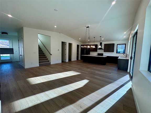 5th image of 3303 EMERSON Trail