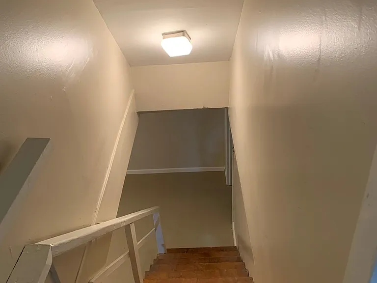 5709 Pleasant Valley Rd — Photo 18