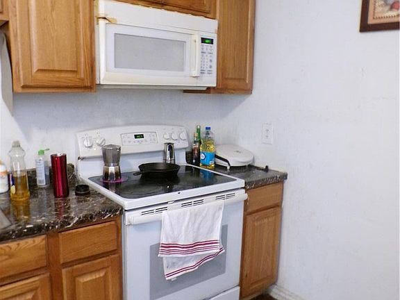 5th image of 111 Ridge Ave