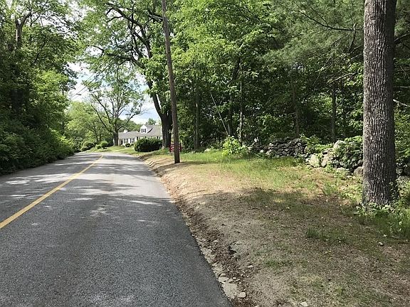 2nd image of 93 Old Southbridge Rd
