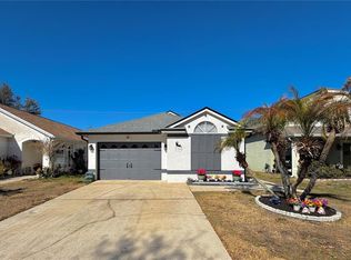 1332 Dew Bloom Rd, Valrico, FL 33594