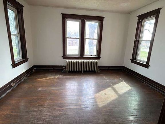 3rd image of 328-330 W Marion St #328-2