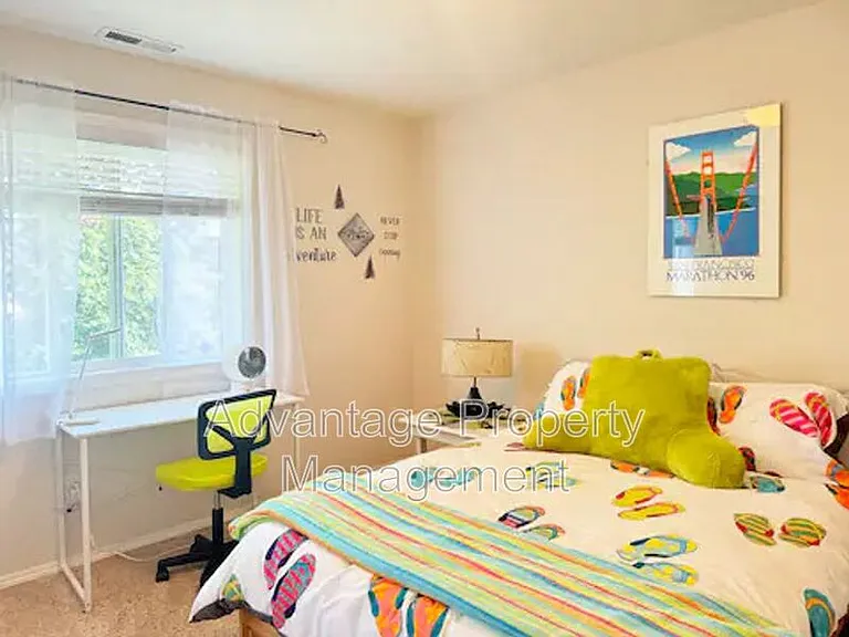 1622 SW Country Club Pl — Photo 15