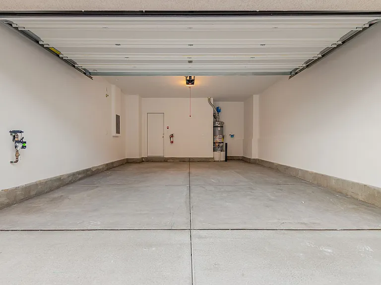 25 Barbara Ln #31 — Photo 40