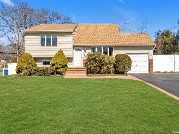 1 Harwood Place, Melville, NY 11747