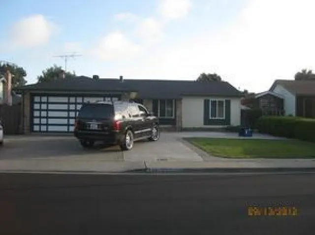 34805 Begonia St photo 1