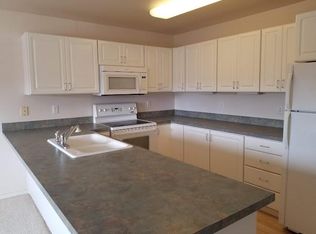 777 Maple St #A, Florence, OR 97439