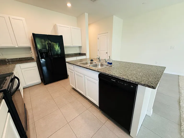2856 Suncoast Blend Dr — Photo 5
