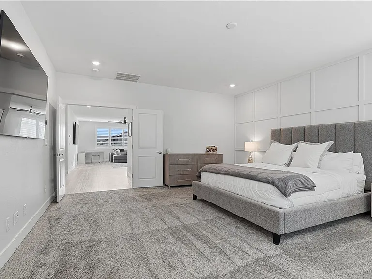 5366 Purple Moon Ave — Photo 33