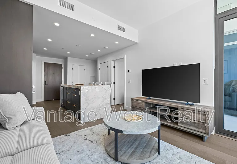 3700 Capozzi Rd #1605 — Photo 11