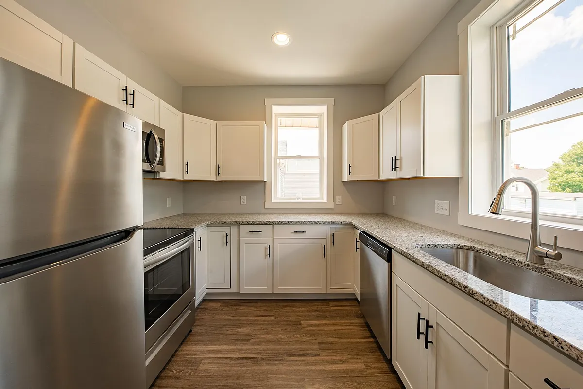 Kitchen - 1988 Lexington Ave #2