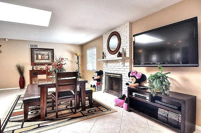 331 E Bluebell Pl — Photo 25