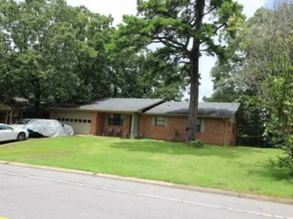 12608 Pleasant Forest Dr, Little Rock, AR 72212