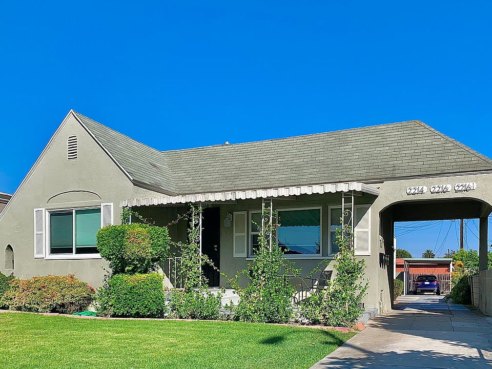 Jasmin trellis front deck