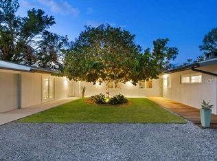 3512 E Forest Lake Dr, Sarasota, FL 34232