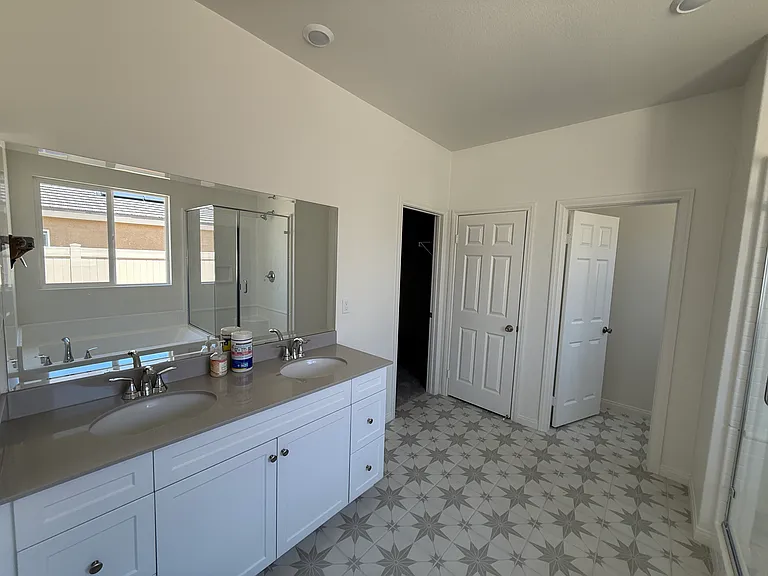 7556 Nectarsweet Dr — Photo 12