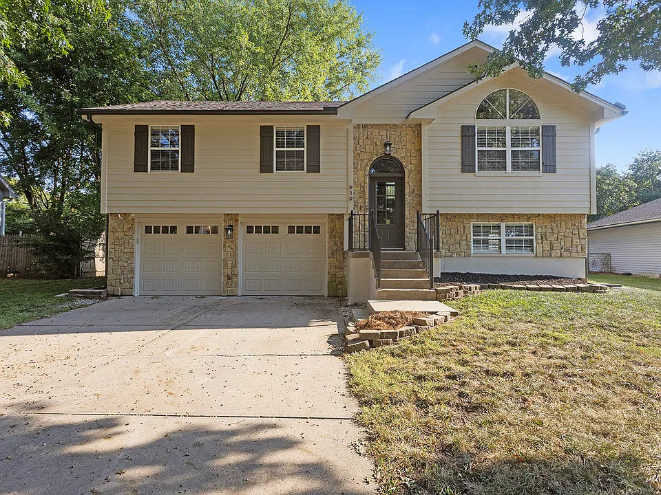919 Stone Brook Dr