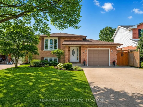 13 Cornwell Cir, Saint Catharines, ON L2S 3C4