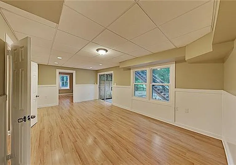 Stream Ridge Dr — Photo 3
